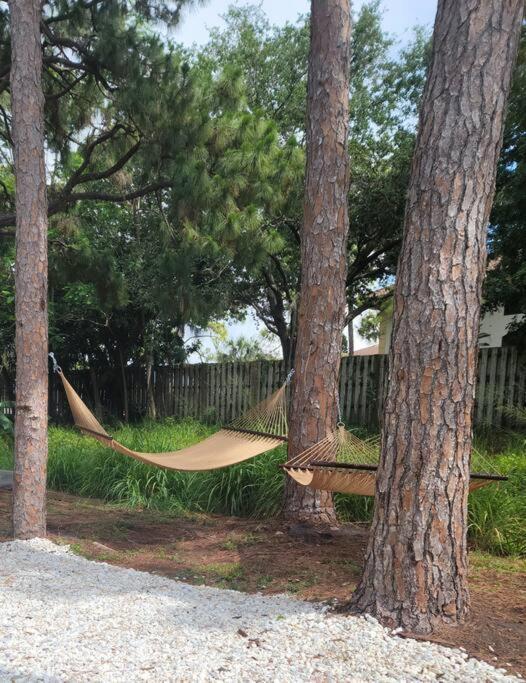 Welcome To The Bray Escape 4 Miles To Siesta Key サラソータ エクステリア 写真